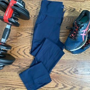Navy Wunder Under lulu pants